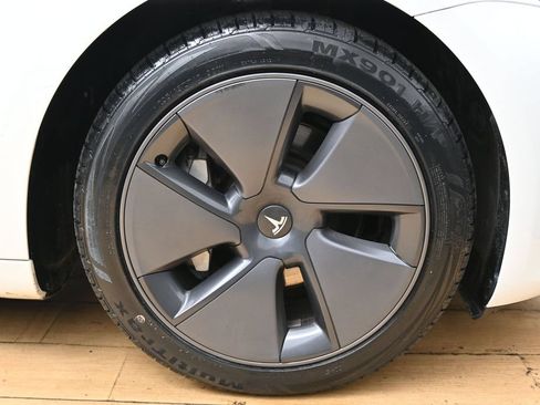Used 2023 Tesla Model 3 Standard Range RWD image 13