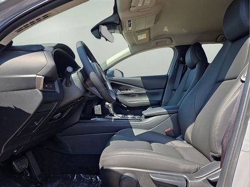 New 2025 MAZDA CX-30 AWD 2.5 S w/ Select Sport Pkg image 19