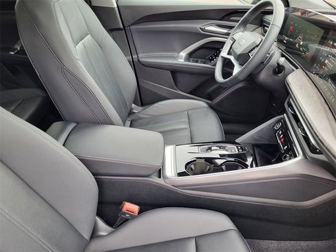 Certified 2025 Audi Q5 Premium Plus w/ Premium Plus image 16