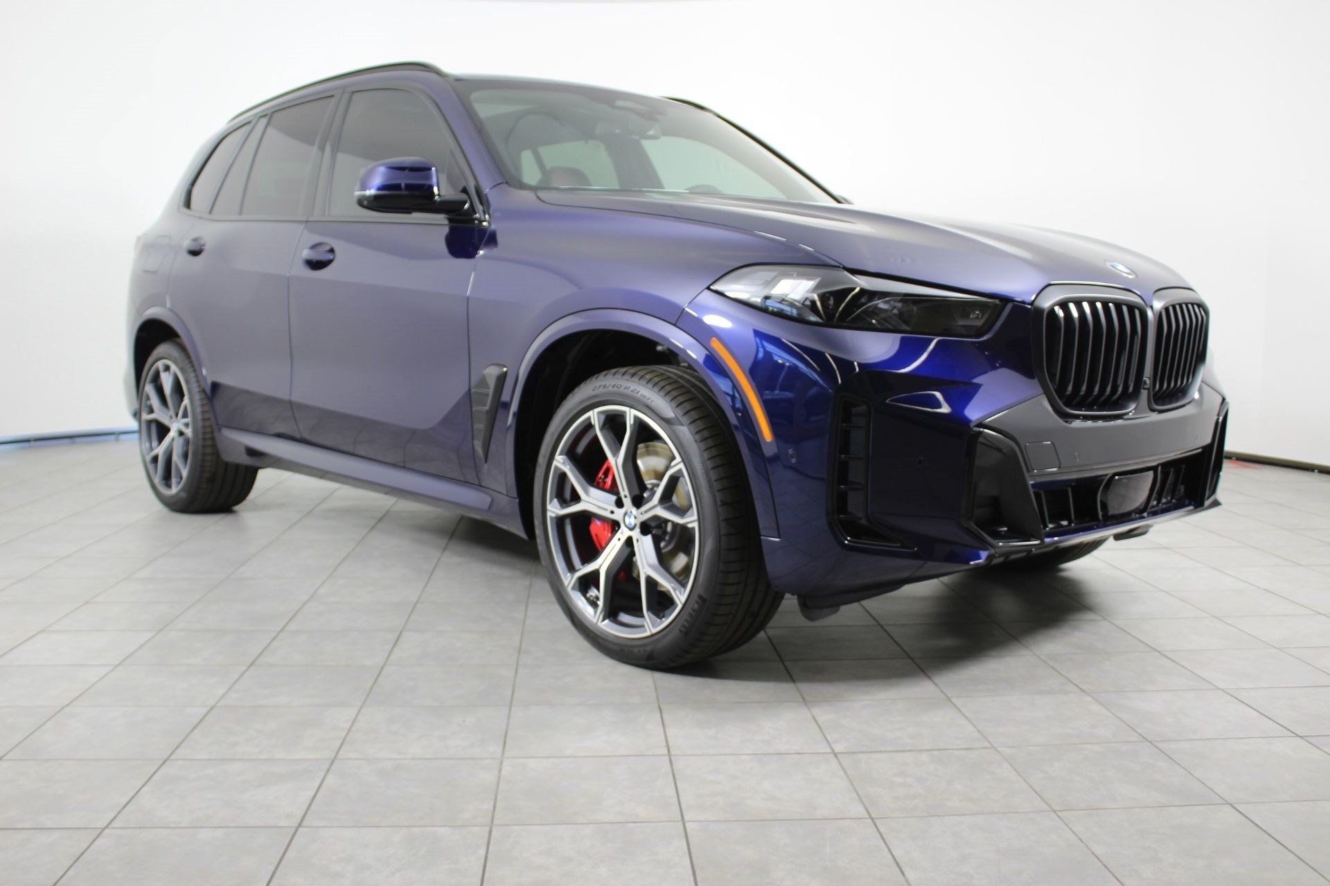 Used 2026 BMW X5 sDrive40i w/ M Sport Package RWD image 7