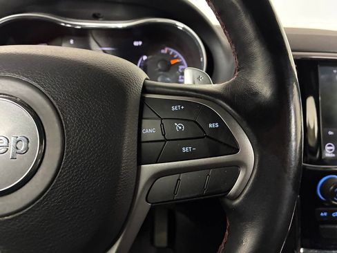 Used 2020 Jeep Grand Cherokee Trailhawk image 11