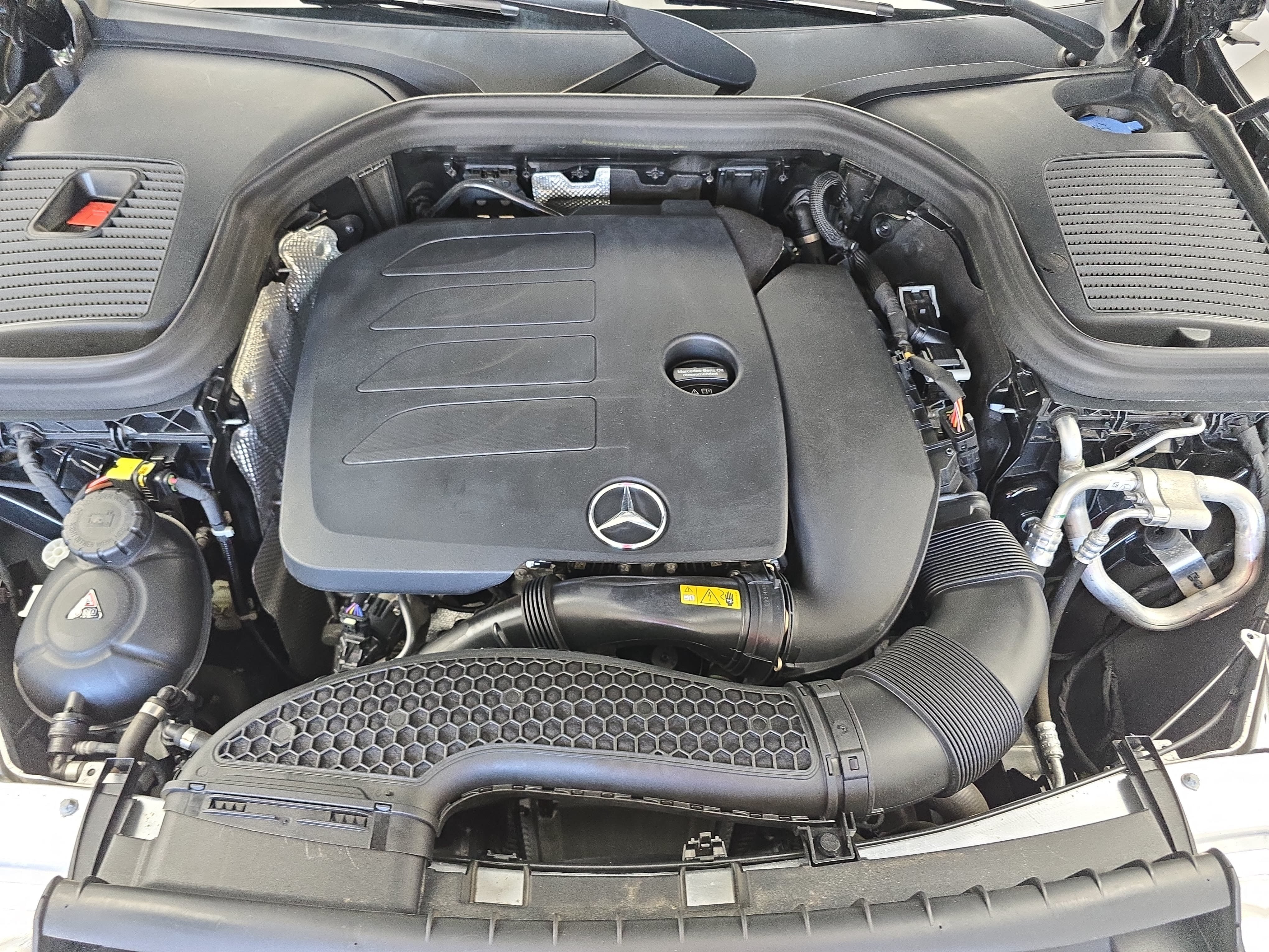 Certified 2023 Mercedes-Benz GLC 300 4MATIC Coupe image 31