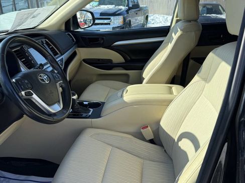 Used 2018 Toyota Highlander Plus image 10