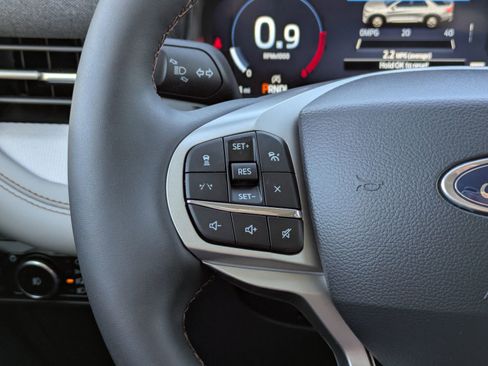 New 2026 Ford Explorer Active w/ Active Comfort Package image 30