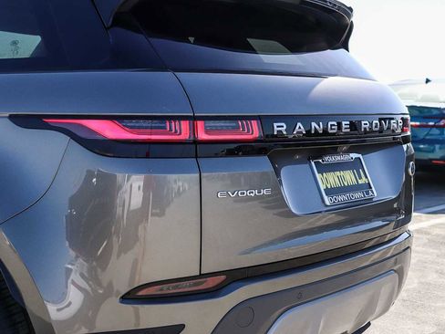 Used 2022 Land Rover Range Rover Evoque SE AWD/4WD image 9