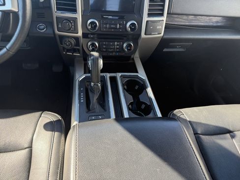 Used 2018 Ford F150 Lariat w/ Equipment Group 502A Luxury image 11