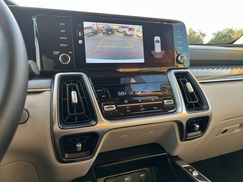 Certified 2022 Kia Sorento S image 23