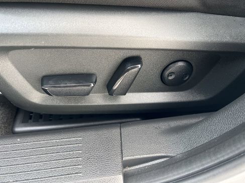 Certified 2024 Nissan Rogue SV image 50