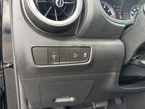 Used 2022 Hyundai Kona SE w/ Cargo Package FWD image 26