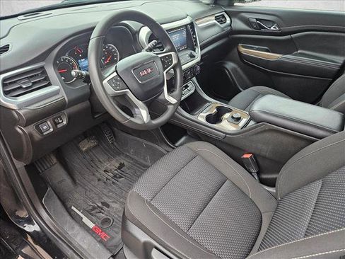 Certified 2023 GMC Acadia SLE w/ LPO, Floor Liner Package image 9