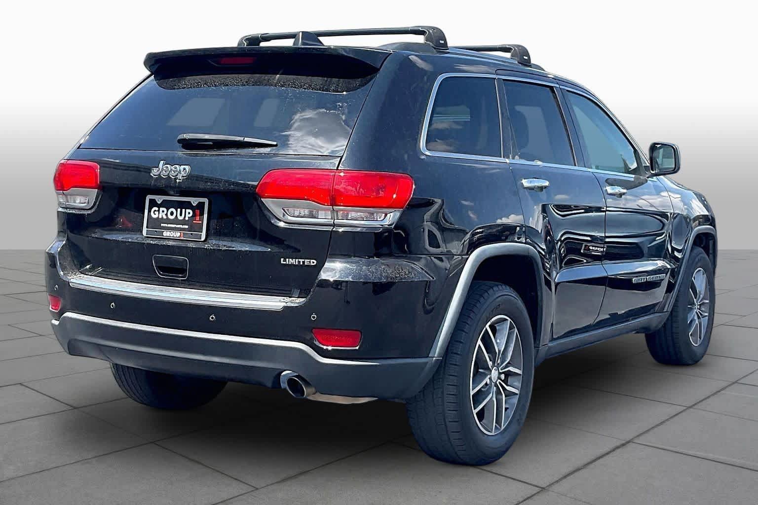 Used 2017 Jeep Grand Cherokee Limited RWD image 13
