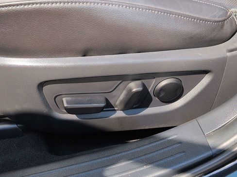 Used 2025 MAZDA CX-50 AWD 2.5 Hybrid w/ Premium Pkg image 12