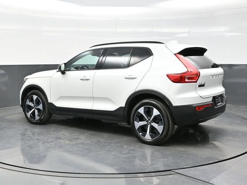 Certified 2026 Volvo XC40 B5 Plus w/ Protection Package Premier AWD/4WD image 4