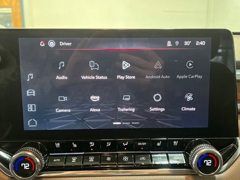 Used 2025 GMC Canyon Denali AWD/4WD image 31