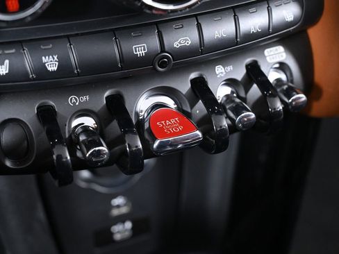 Certified 2022 MINI Cooper S image 18