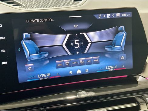 Used 2026 BMW X1 xDrive28i w/ Technology Package AWD/4WD image 15