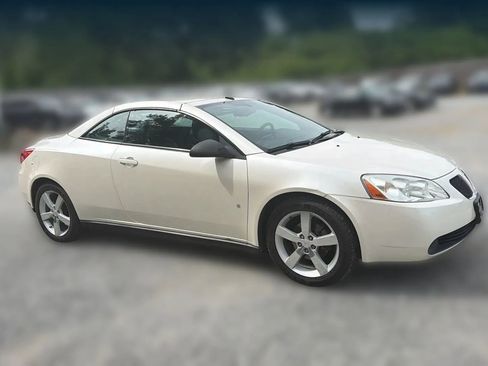 Used 2008 Pontiac G6 GT FWD image 17