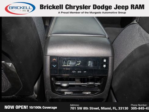 Used 2023 Jeep Grand Cherokee L Laredo image 21