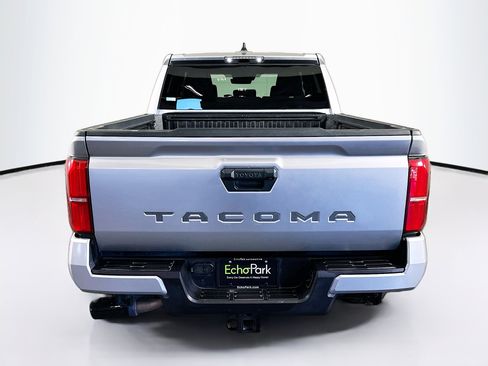 Used 2025 Toyota Tacoma TRD Sport RWD image 7