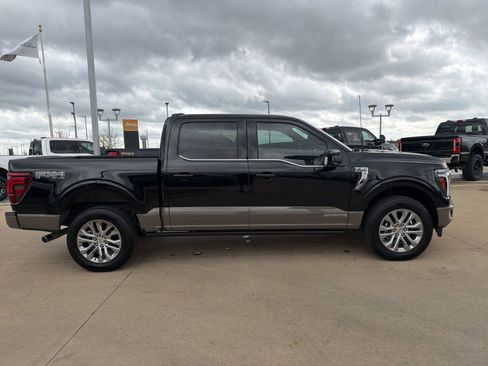 Used 2025 Ford F150 King Ranch w/ FX4 Off-Road Package image 8