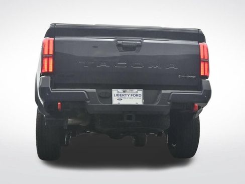 Used 2025 Toyota Tacoma TRD Off-Road w/ TRD Off Road Upgrade Package AWD/4WD image 46