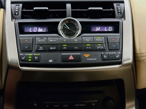 Used 2015 Lexus NX 200t FWD w/ Premium Package image 24