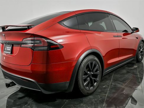 Used 2022 Tesla Model X image 10