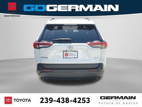 Certified 2022 Toyota RAV4 XLE w/ Convenience Package FWD image 8