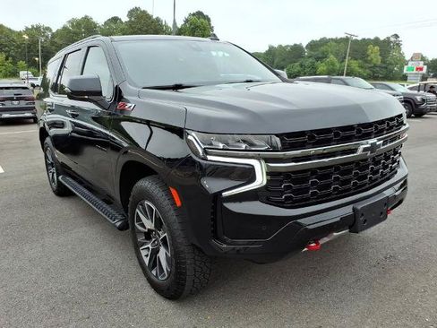 Used 2022 Chevrolet Tahoe Z71 w/ Luxury Package AWD/4WD image 5