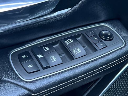 Used 2021 RAM 1500 Laramie w/ Off Road Group image 14