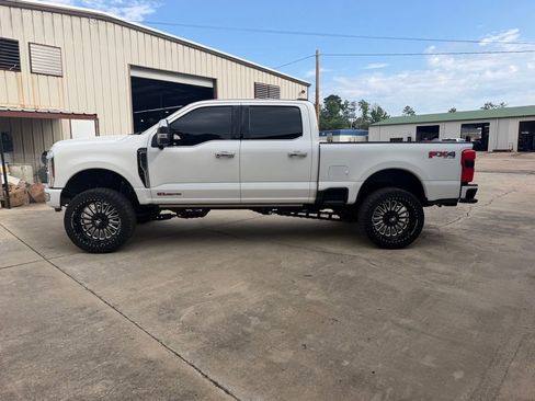 Used 2024 Ford F350 Platinum w/ FX4 Off-Road Package AWD/4WD image 1