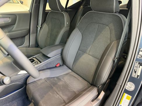 New 2026 Volvo XC40 B5 Ultra w/ Protection Package Premier image 16