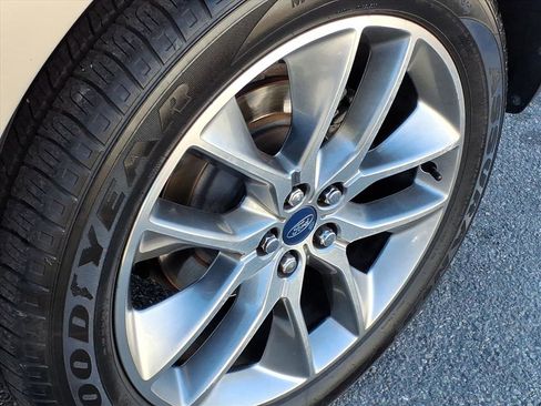 Used 2017 Ford Edge Titanium w/ Equipment Group 302A image 14