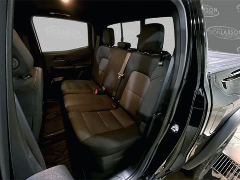 Certified 2024 Chevrolet Colorado Trail Boss w/ Technology Package image 15