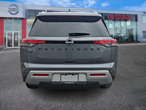 Certified 2025 Nissan Pathfinder SL w/ Black Appearance Package AWD/4WD image 5