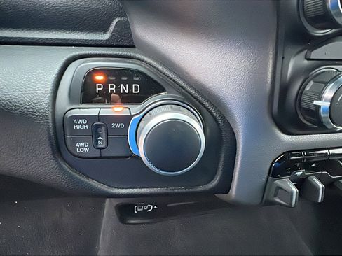 Used 2024 RAM 2500 Big Horn w/ Bed Utility Group image 32