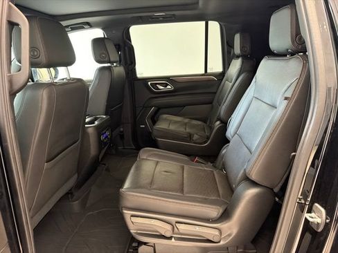 Certified 2021 Chevrolet Suburban High Country w/ Premium Package AWD/4WD image 18