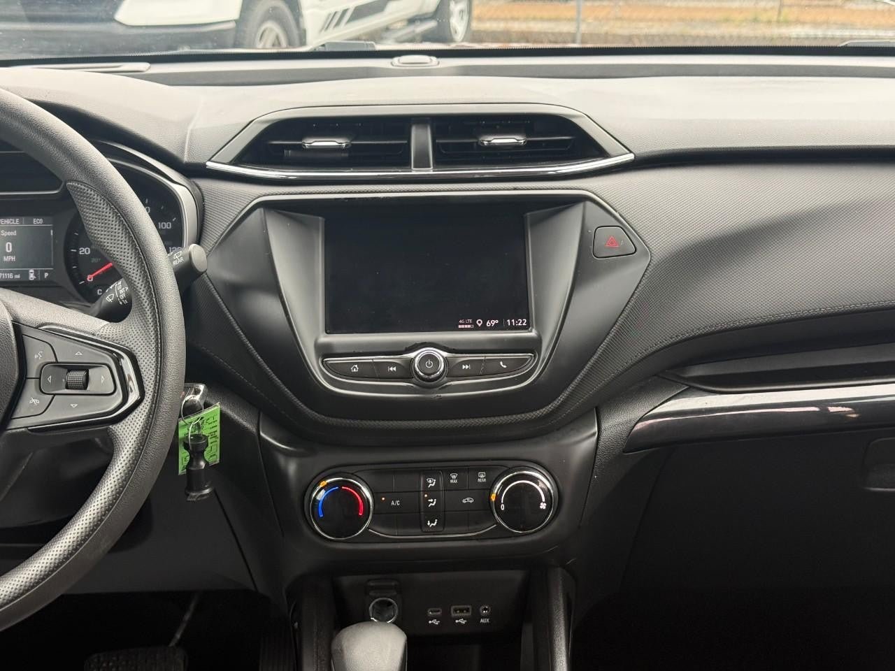 Used 2021 Chevrolet TrailBlazer LS FWD image 12
