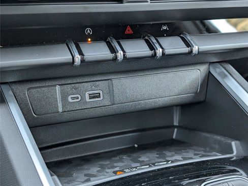 New 2026 Chevrolet Colorado Trail Boss AWD/4WD image 18