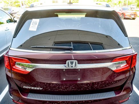 Used 2018 Honda Odyssey EX-L image 17