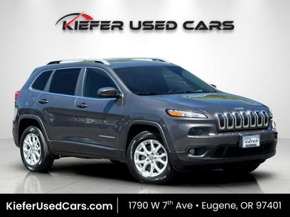 Used 2018 Jeep Cherokee Latitude Plus w/ Comfort/Convenience Group