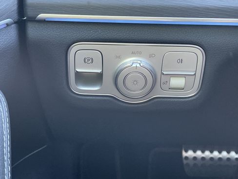 Used 2025 Mercedes-Benz GLS 450 4MATIC image 39