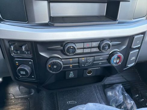 New 2026 Ford F250 XL w/ XL Chrome Package image 12