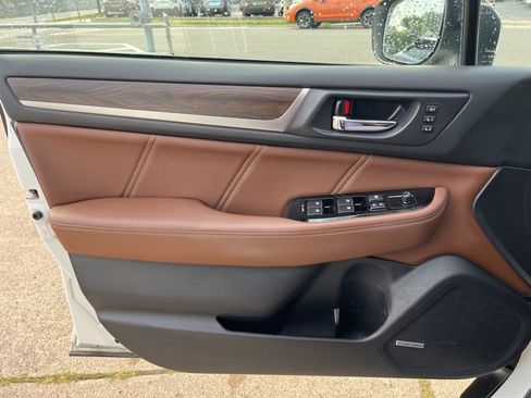 Used 2019 Subaru Outback 2.5i Touring image 21