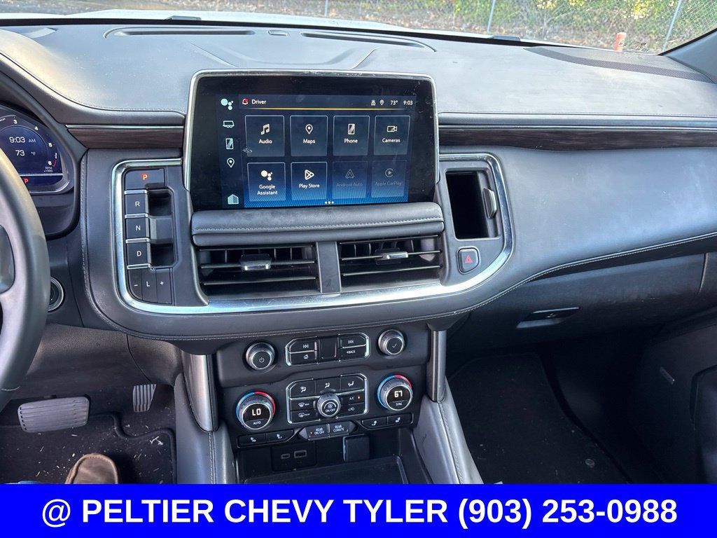 Used 2024 Chevrolet Suburban LT w/ Luxury Package RWD image 16