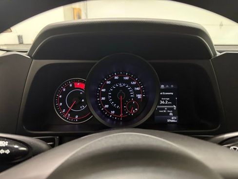 Used 2021 Hyundai Elantra SE image 10