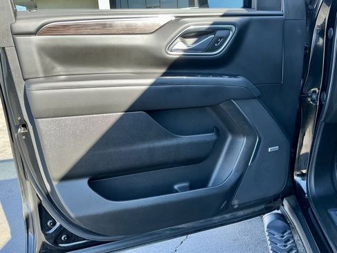 Used 2023 Chevrolet Tahoe Z71 w/ Luxury Package image 31