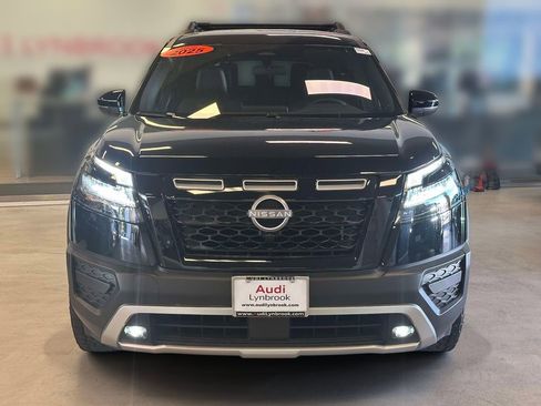 Used 2025 Nissan Pathfinder Rock Creek AWD/4WD image 2