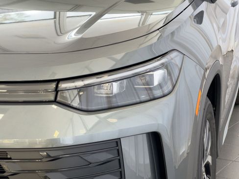 New 2026 Volkswagen Tiguan S image 11