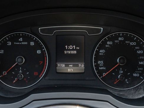 Used 2018 Audi Q3 2.0T Premium Plus w/ Premium Plus Package FWD image 34